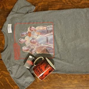 Old Navy Stranger things shirt and mug gift set